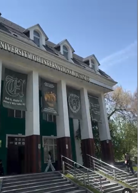 №169 мектеп-лицейінің 9-сынып оқушылары UIB көпсалалы колледжінде өткен ашық есік күніне қатысты!