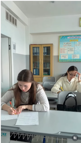 11-сыныптың Алтын белгі иелері мен қызыл аттестатқа үміткер білім алушыларынан бақылау жұмысы алынды. Бақылау жұмысының мақсаты – оқушылардың білім деңгейін саралау және қорытынды бағалау.