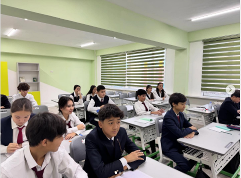 «Сыбайлас жемқорлыққа қарсы іс-қимыл – қоғам дамуының негізі» тақырыбында 12.01.2026 күні 8-11 сыныптарға сынып сағаты өткізілді. Сынып сағатының мақсаты – білім алушылардың сыбайлас жемқорлыққа қарсы мәдениетін қалыптастыру, адалдық, әділдік, заңға